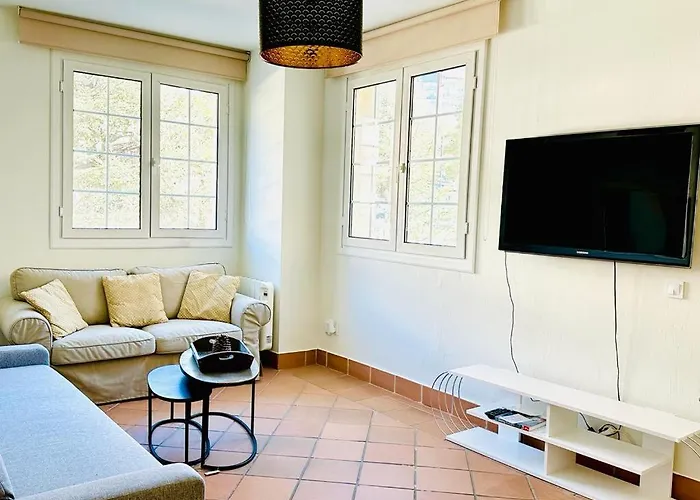 Plaza De Andalucia Edificio Salvia Con Vistas Al Veleta Sierra Nevada